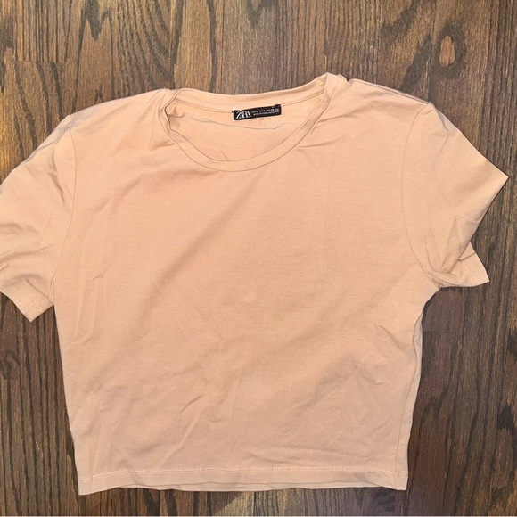 Zara Tops - Zara beige T-shirt